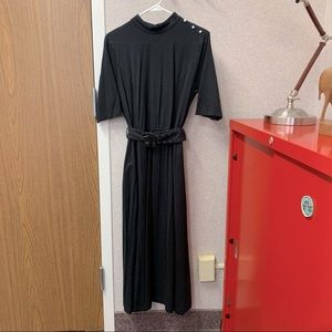 Eshakti Dress Mock Neck
